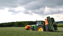 Judging 'appropriate' fungicide dose in cereals